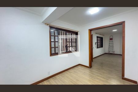 Sala de casa para alugar com 3 quartos, 230m² em Jardim Monte Azul, São Paulo