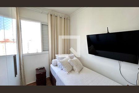 Quarto 1 de apartamento à venda com 2 quartos, 48m² em Jardim Flor da Montanha, Guarulhos