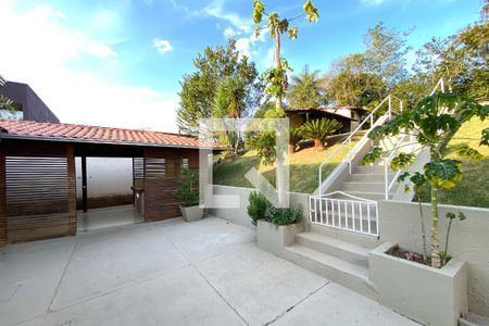 Quintal de casa de condomínio à venda com 3 quartos, 300m² em Vila do Ouro, Nova Lima