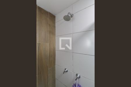 Banheiro de apartamento para alugar com 2 quartos, 43m² em Vila Gustavo, São Paulo