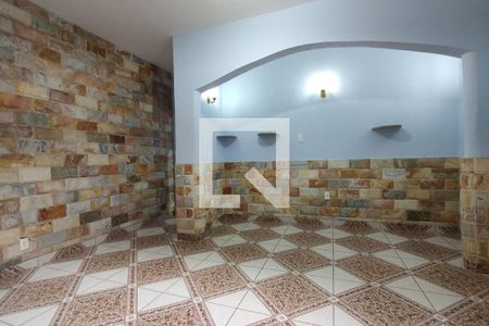 Sala de casa para alugar com 2 quartos, 158m² em Taquara, Rio de Janeiro