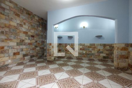 Sala de casa para alugar com 2 quartos, 158m² em Taquara, Rio de Janeiro
