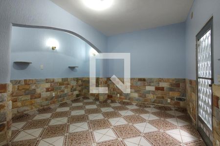Sala de casa para alugar com 2 quartos, 158m² em Taquara, Rio de Janeiro