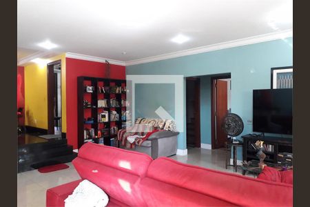 Casa à venda com 4 quartos, 300m² em Vila Santa Terezinha (Zona Norte), São Paulo
