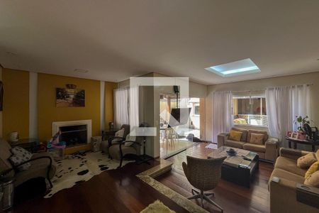 Sala de casa à venda com 4 quartos, 320m² em Vila Brasilina, São Paulo