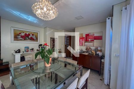 Sala de Jantar de casa à venda com 4 quartos, 320m² em Vila Brasilina, São Paulo