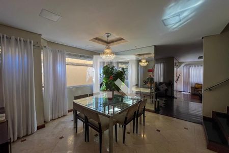 Sala de Jantar de casa à venda com 4 quartos, 320m² em Vila Brasilina, São Paulo