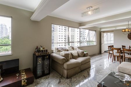 Sala de apartamento para alugar com 3 quartos, 125m² em Moema, São Paulo