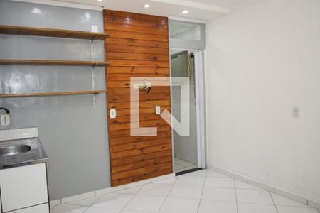 Cozinha/Quarto de kitnet/studio para alugar com 1 quarto, 15m² em Jardim Irapiranga, Embu das Artes