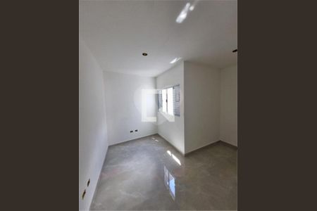 Casa à venda com 3 quartos, 100m² em Vila Nivi, São Paulo