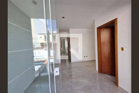 Casa à venda com 3 quartos, 100m² em Vila Nivi, São Paulo