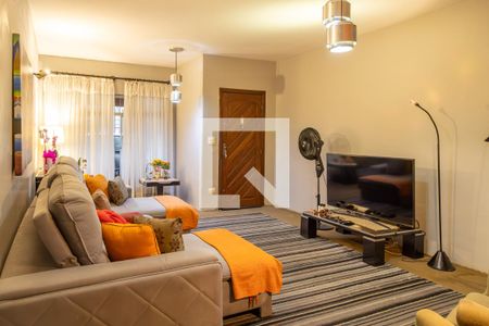 Casa à venda com 4 quartos, 160m² em Vila Cordeiro, São Paulo