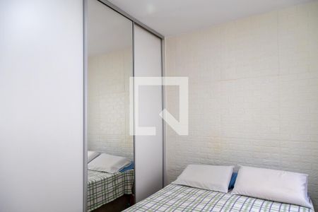 Quarto 2 de casa à venda com 4 quartos, 160m² em Vila Cordeiro, São Paulo