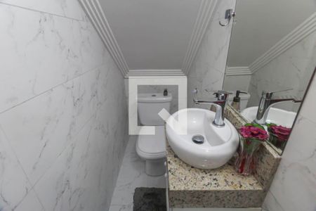 Casa à venda com 4 quartos, 400m² em Vila Primavera, São Paulo