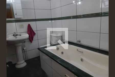 Casa à venda com 4 quartos, 369m² em Vila Mazzei, São Paulo