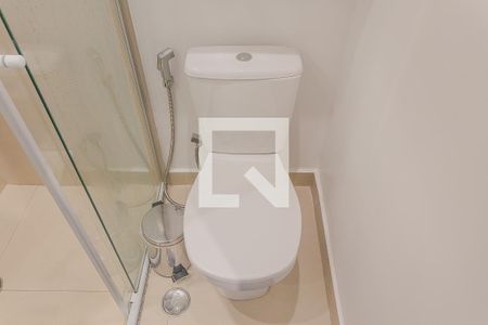 Banheiro de kitnet/studio à venda com 1 quarto, 25m² em Pinheiros, São Paulo