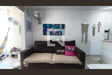 Sala de apartamento à venda com 3 quartos, 59m² em Cambuci, São Paulo