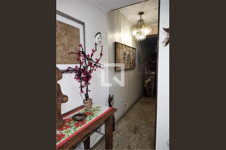 Casa à venda com 4 quartos, 205m² em Vila Pedra Branca, São Paulo