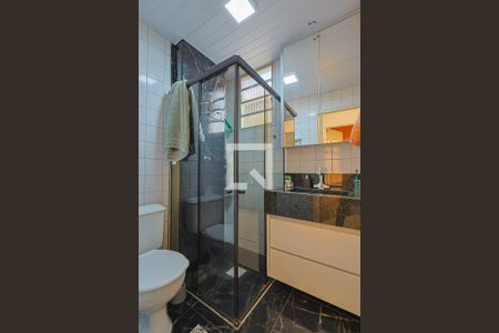 Banheiro de apartamento à venda com 3 quartos, 110m² em Buritis, Belo Horizonte