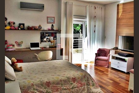 Casa à venda com 4 quartos, 716m² em Vila Albertina, São Paulo