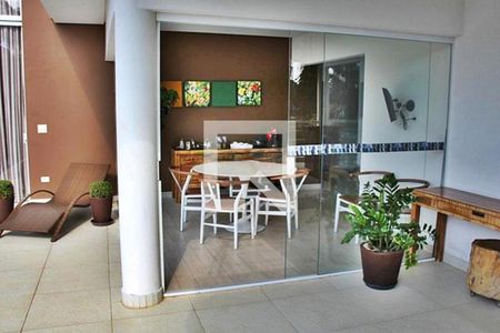 Casa à venda com 4 quartos, 716m² em Vila Albertina, São Paulo