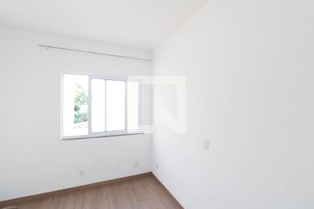Quarto 1 de casa de condomínio para alugar com 2 quartos, 75m² em Senador Vasconcelos, Rio de Janeiro