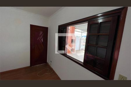 Casa à venda com 3 quartos, 134m² em Vila Francos, São Paulo
