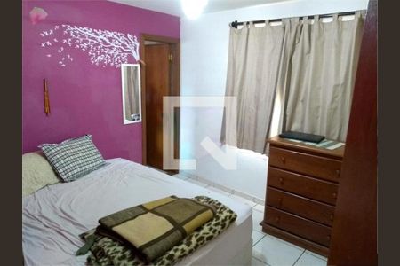 Casa à venda com 3 quartos, 155m² em Parque Ipe, São Paulo