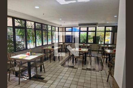 Restaurante de apartamento para alugar com 1 quarto, 74m² em Barra da Tijuca, Rio de Janeiro