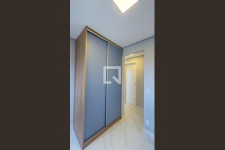Quarto 2 de apartamento para alugar com 2 quartos, 45m² em Jardim São Luís, São Paulo