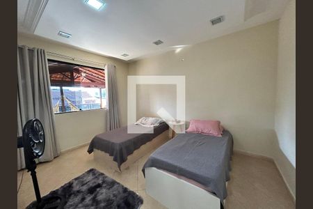Foto 04 de casa para alugar com 5 quartos, 360m² em Planalto, Belo Horizonte