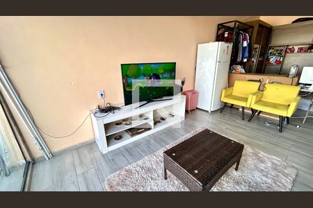 Sala de casa para alugar com 2 quartos, 300m² em Jardim Alice, Guarulhos