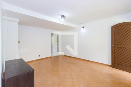 Sala de casa para alugar com 3 quartos, 114m² em Vila Mangalot, São Paulo