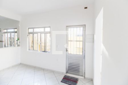 Sala de casa para alugar com 2 quartos, 120m² em Jardim Maria Helena, Barueri