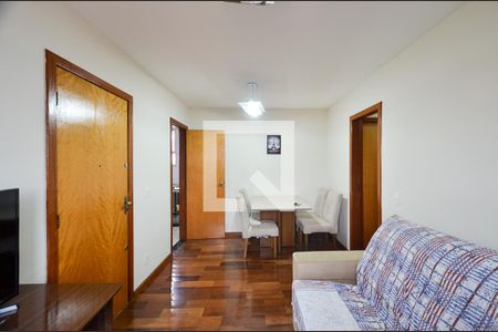 Sala  de apartamento à venda com 3 quartos, 70m² em Pompéia, Belo Horizonte