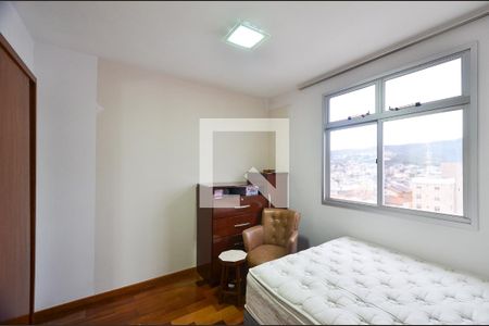 Suite de apartamento à venda com 3 quartos, 70m² em Pompéia, Belo Horizonte