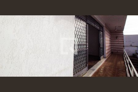 Varanda 1° Piso  de casa para alugar com 6 quartos, 460m² em Caiçaras, Belo Horizonte
