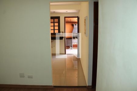Casa de Condomínio para alugar com 2 quartos, 98m² em Petrópolis, Cotia