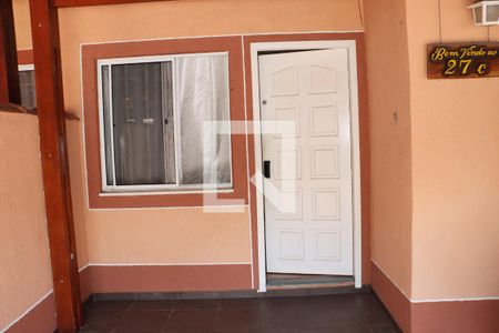 Casa de Condomínio para alugar com 2 quartos, 98m² em Petrópolis, Cotia