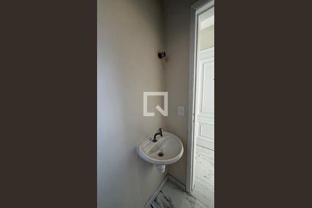Lavabo de apartamento para alugar com 1 quarto, 129m² em Vila Guiomar, Santo André