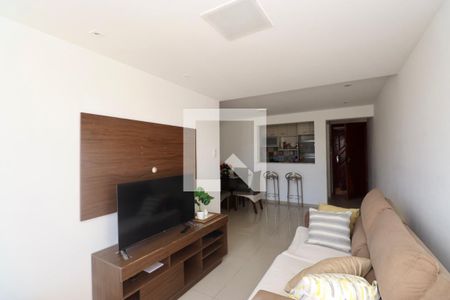 Sala de apartamento para alugar com 2 quartos, 73m² em Jardim Armação, Salvador
