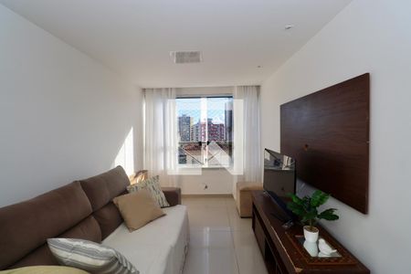 Sala  de apartamento para alugar com 2 quartos, 73m² em Jardim Armação, Salvador