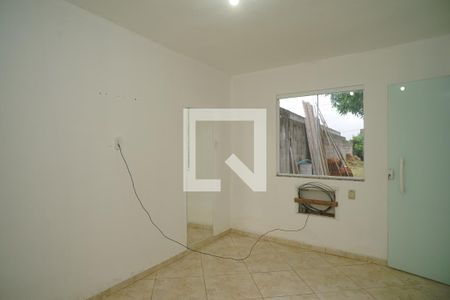 Quarto 2 de casa para alugar com 2 quartos, 70m² em Centro, Maricá