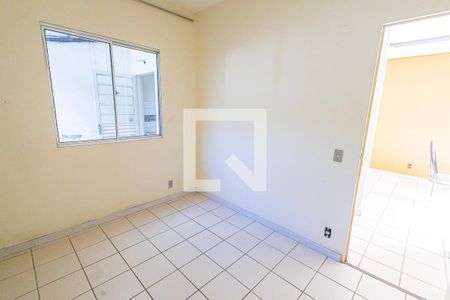 quarto 1 de apartamento à venda com 2 quartos, 60m² em Heliópolis, Belo Horizonte