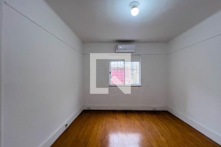 Sala de casa para alugar com 5 quartos, 180m² em Vila Mariana, São Paulo