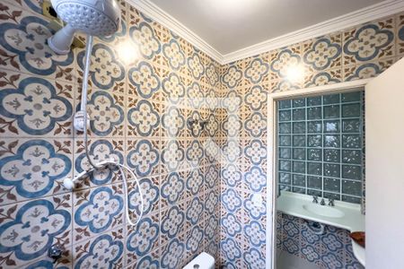 Banheiro do quarto 1 de casa para alugar com 2 quartos, 100m² em Vila Mariana, São Paulo