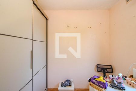 Quarto 2 de apartamento para alugar com 2 quartos, 43m² em Parque Santa Fé, Porto Alegre