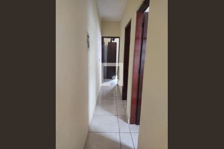 CORREDOR INTERNO de casa à venda com 2 quartos, 162m² em Vila Osasco, Osasco