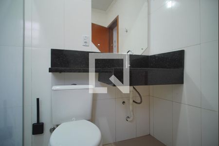 Banheiro Corredor 1 de casa para alugar com 4 quartos, 144m² em Passo das Pedras, Porto Alegre