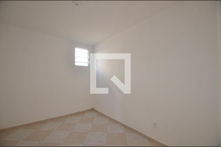 Quarto 2 de casa para alugar com 2 quartos, 60m² em Bento Ribeiro, Rio de Janeiro